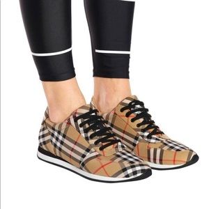 NEW!!! Burberry Amelia Sneaker